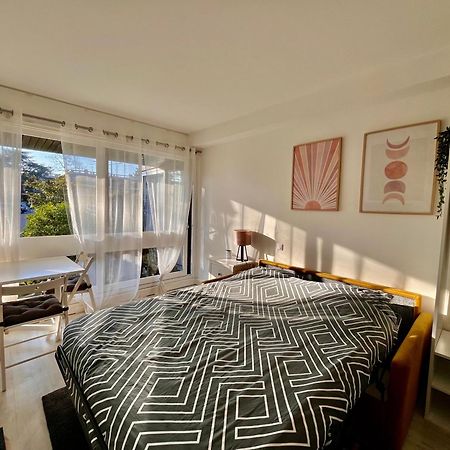 Hanahome 2 Adultes Parking Prive Business & Tourisme Le Chesnay  Exterior photo