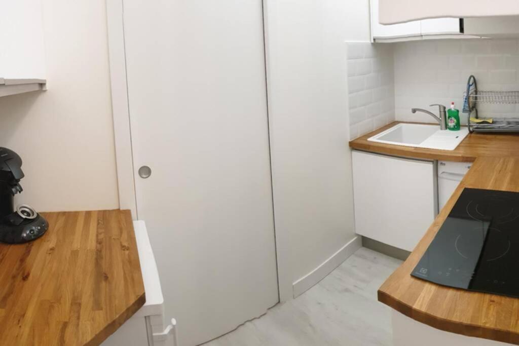 Hanahome 2 Adultes Parking Prive Business & Tourisme Le Chesnay  Exterior photo